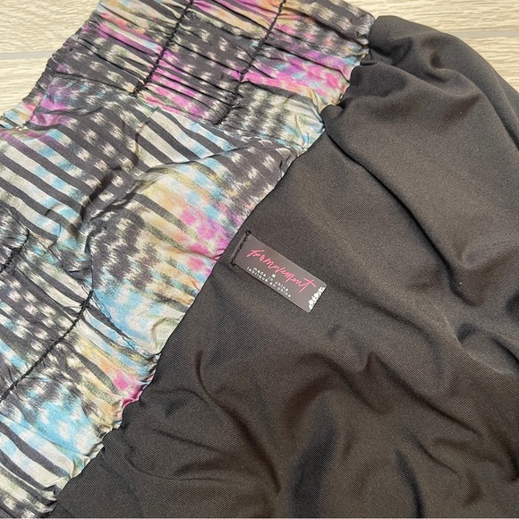 FREE PEOPLE The Way Home Printed Shell High Waisted Lines Running Shorts Size M - Picture 7 of 12